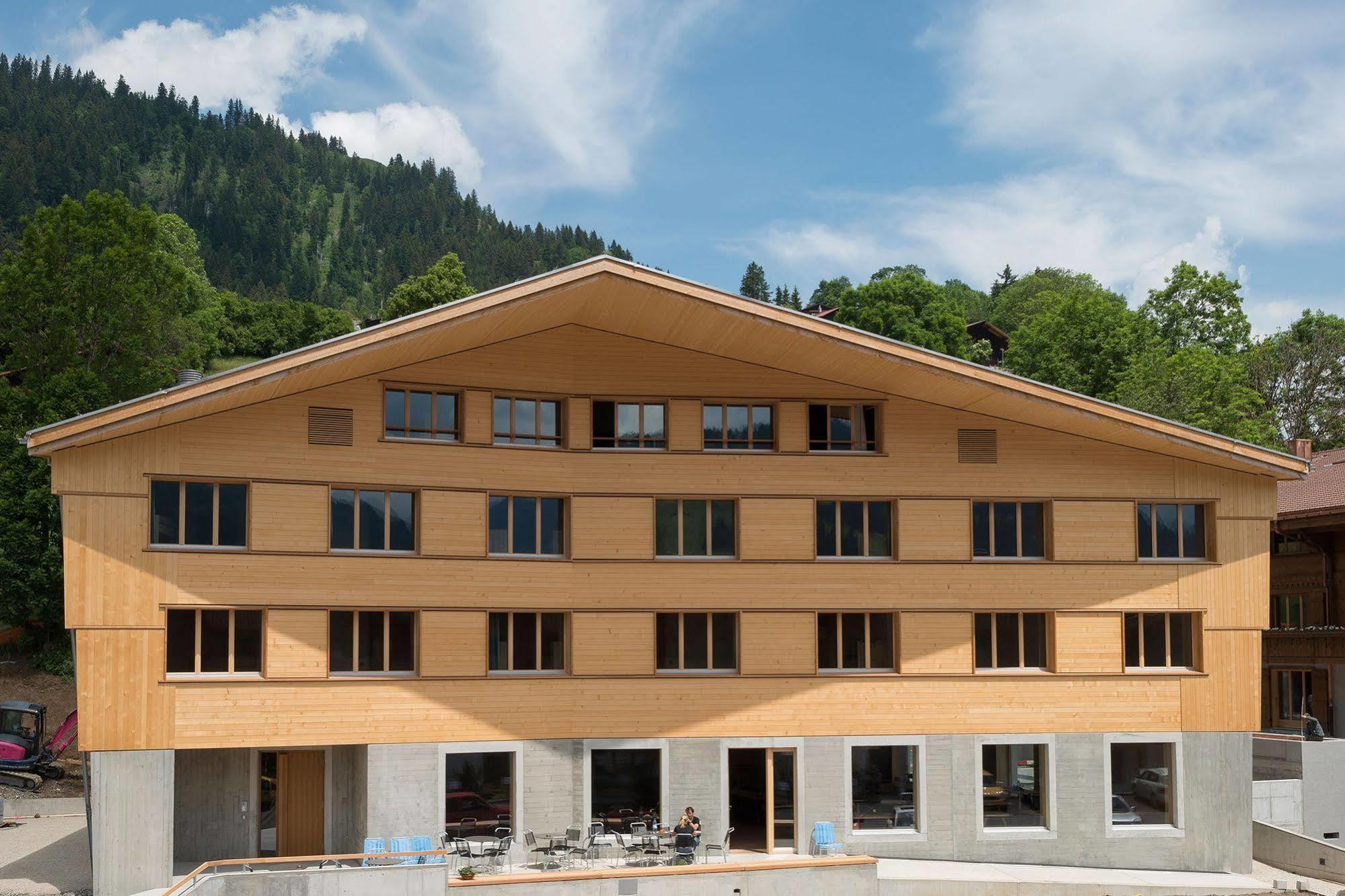 Saanen Gstaad Youth Hostel Zewnętrze zdjęcie