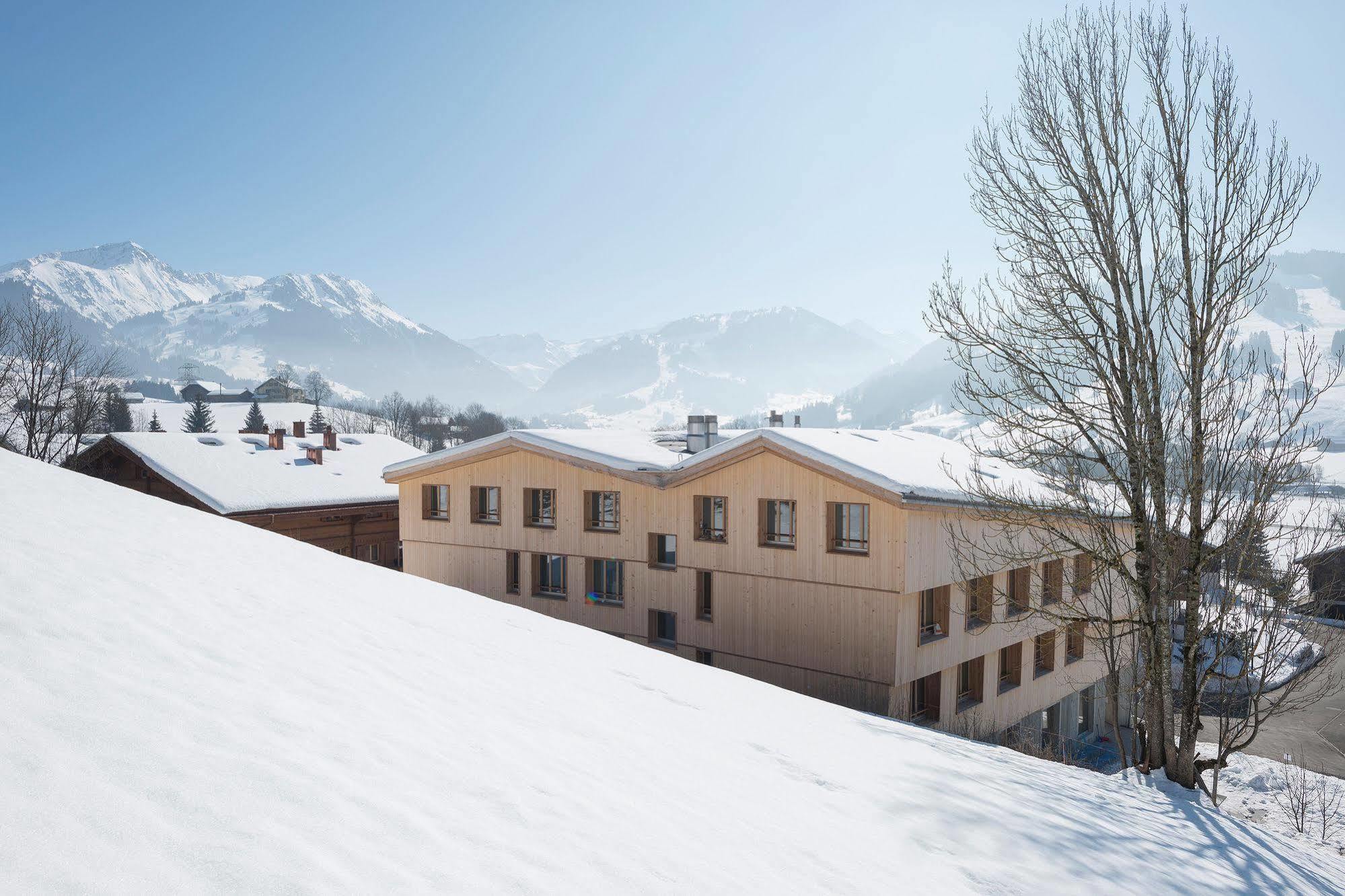 Saanen Gstaad Youth Hostel Zewnętrze zdjęcie