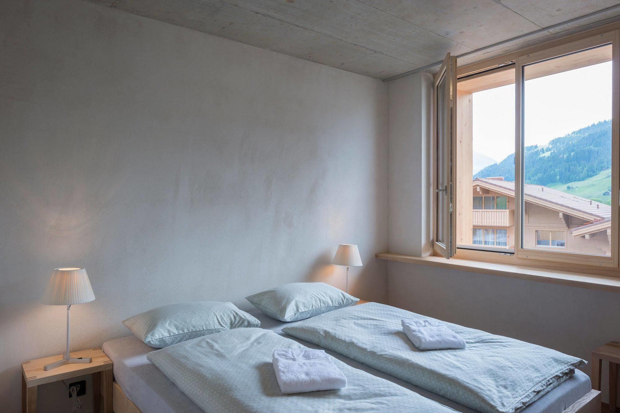 Saanen Gstaad Youth Hostel Zewnętrze zdjęcie